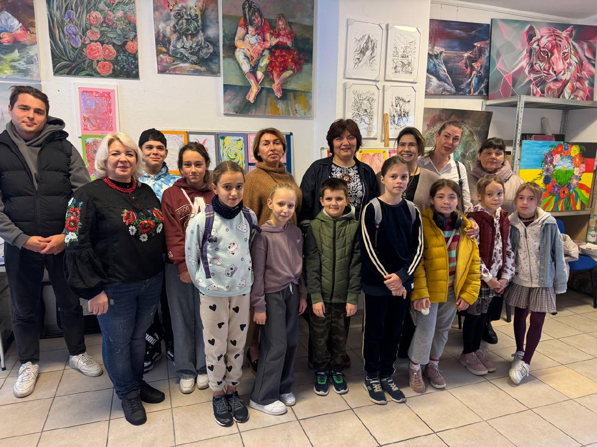 Майстер-класи з Ебру — мистецтва малювання на воді